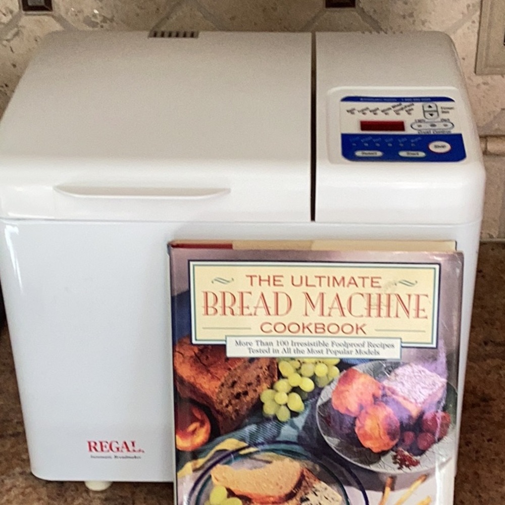 Vintage Regal bread & dough maker model K6751 with cookbook
